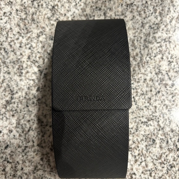 Never worn Prada butterfly tortoise pattern sunglasses - Picture 7 of 7